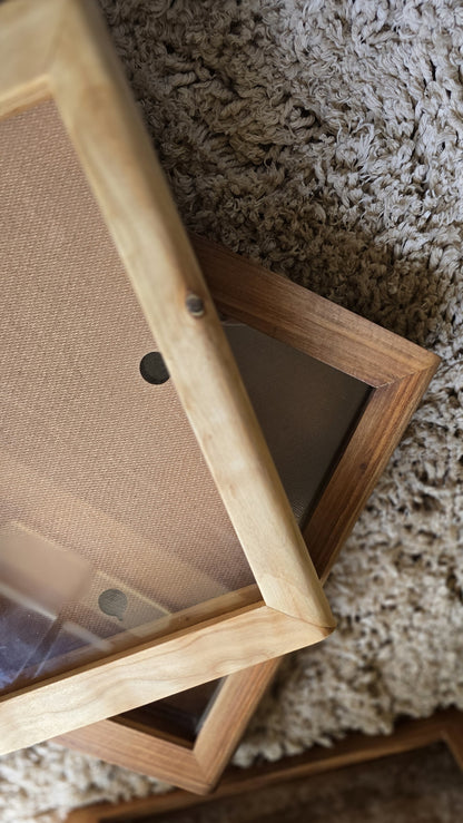 Kids Artwork Frame with Monthly Cards – Top-Opening Wooden Children’s Art Display (A4 / 8.5×11)