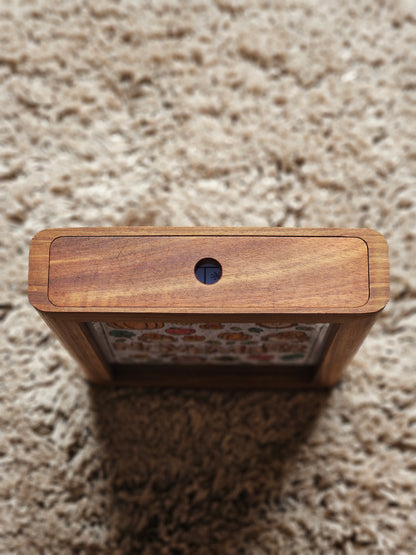 Kids Artwork Frame with Monthly Cards – Top-Opening Wooden Children’s Art Display (A4 / 8.5×11)